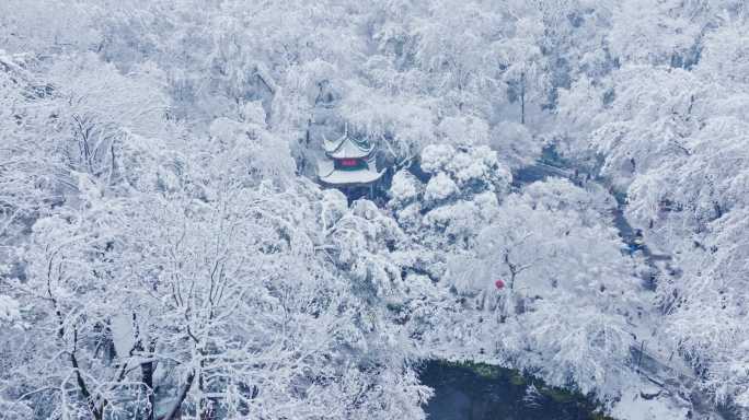 湖南长沙岳麓山爱晚亭雪景航拍