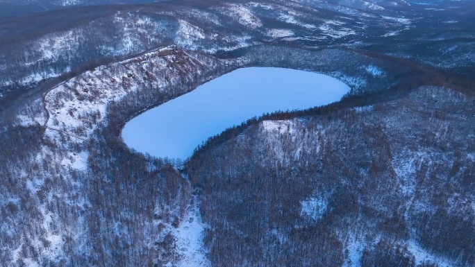 阿尔山驼峰岭天池