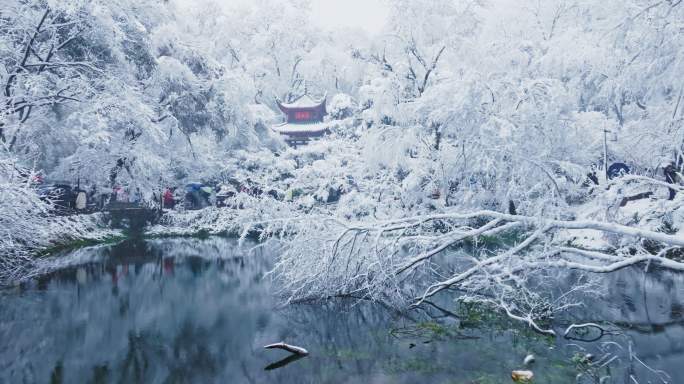 湖南长沙岳麓山爱晚亭雪景航拍