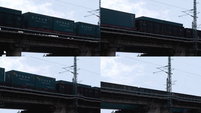 中国铁路物流运载火车经过