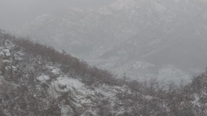 航拍威海市环翠区里口山桃子山风雪山野雪凇