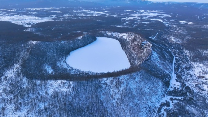 阿尔山驼峰岭天池