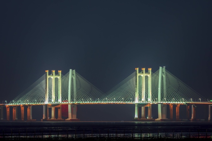 泉州湾跨海大桥月出长焦超级大月亮延时摄影
