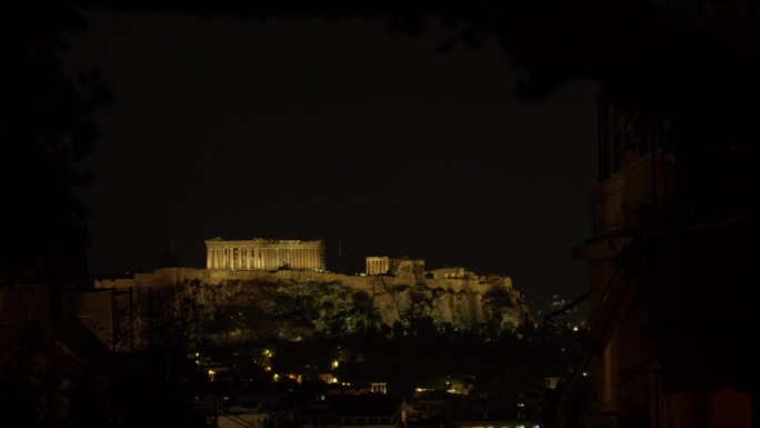 雅典的夜景被照亮了