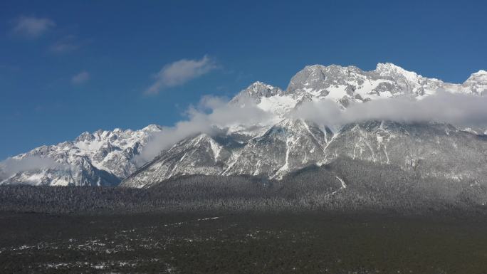 云南玉龙雪山美丽雪山航拍