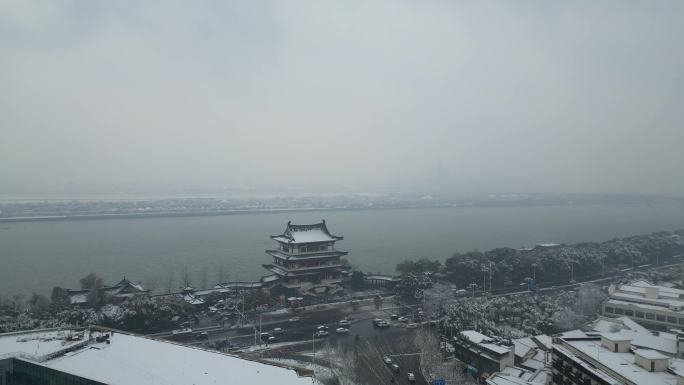 4K航拍长沙雪景杜甫江阁雪景7