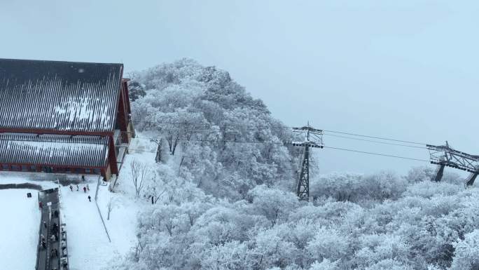 航拍陕西汉中龙头山雪景云海-49