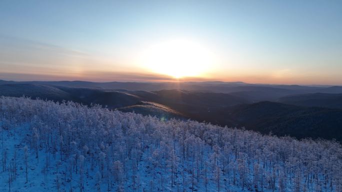 大兴安岭林海雪原雾凇夕照