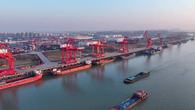 芜湖港货运码头夕阳航拍