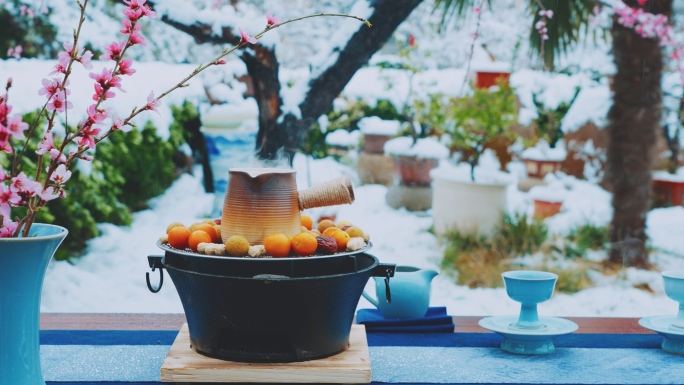 雪天围炉煮茶围炉品茗冬日节气生活美学