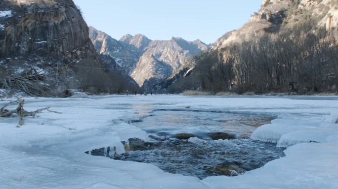 北京山区怀柔密云白河流域冰雪美景冰河奔流