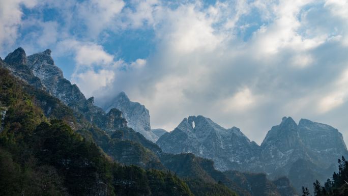 小天门洞大山雪景延时