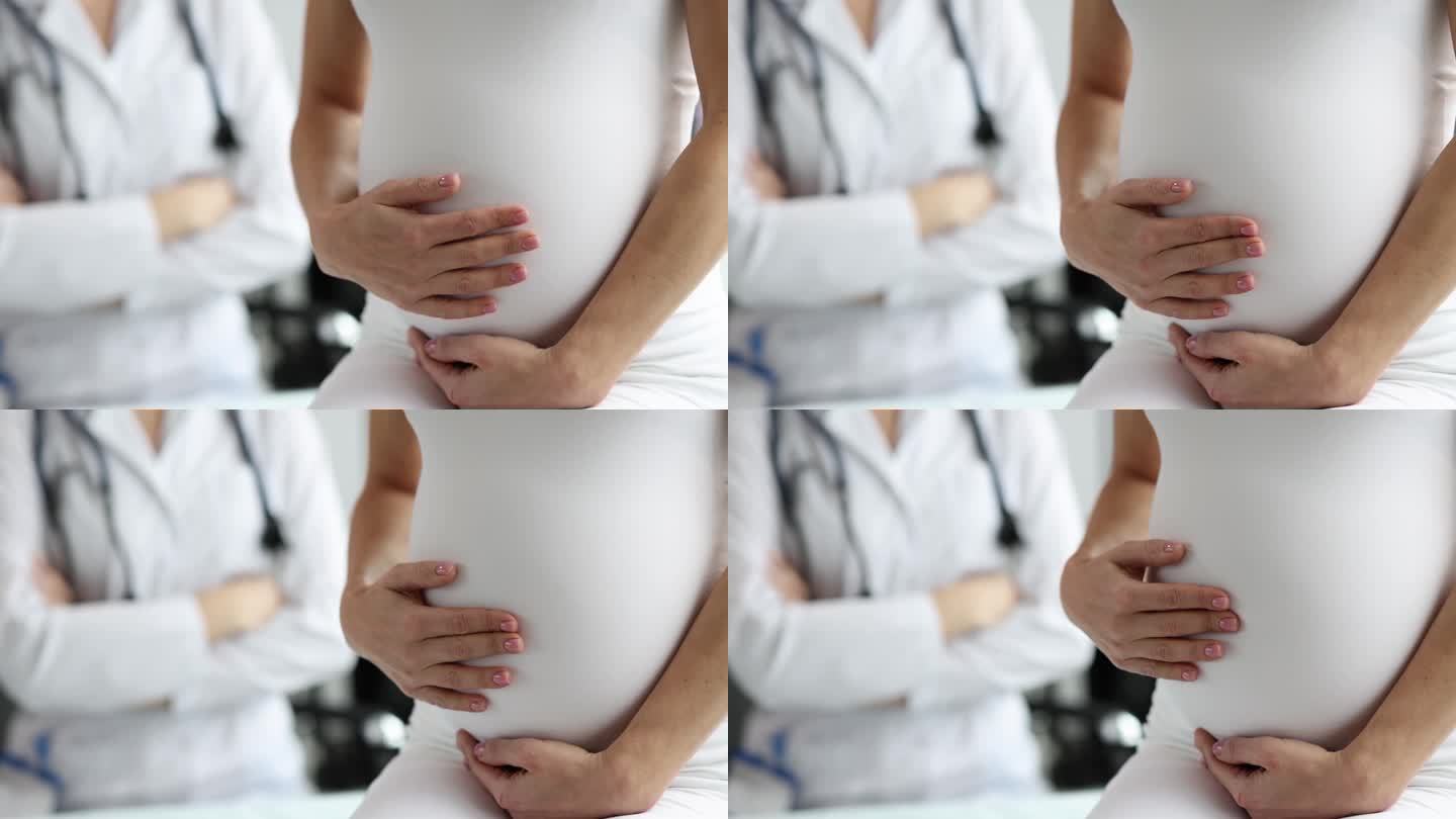 孕妇和妇科医生在诊所