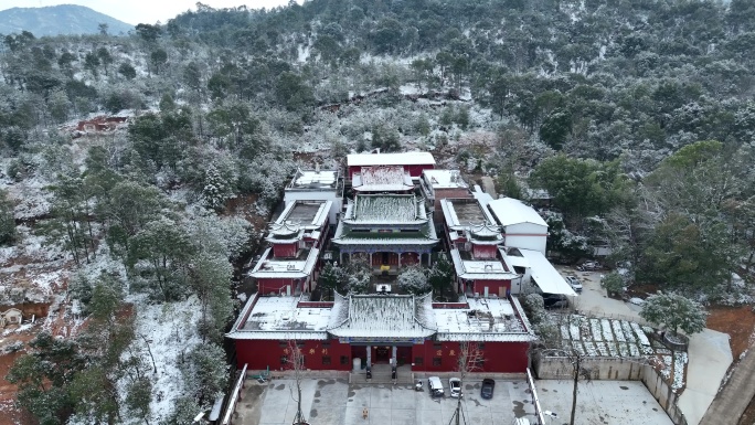 航拍于都碧玉禅寺2024年雪景