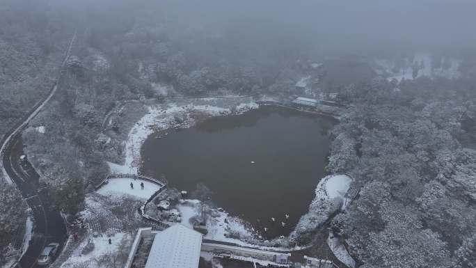 鼓岭柱里雪景