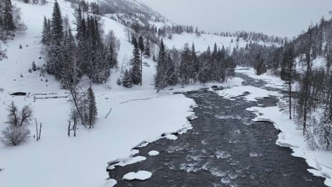新疆雪景 河流