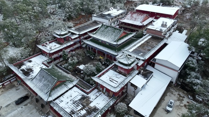航拍于都碧玉禅寺2024年雪景