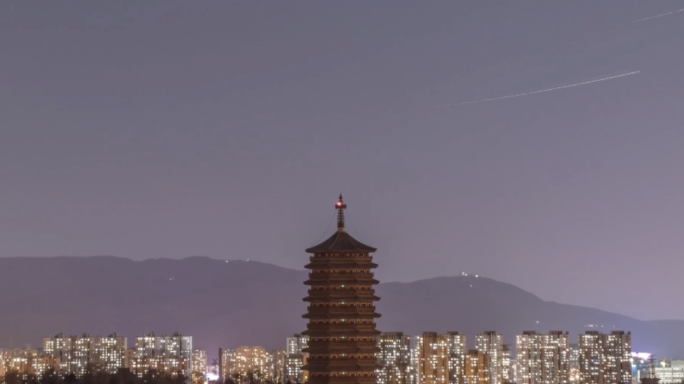 北京园博园永定塔星轨延时摄影3-竖版残影