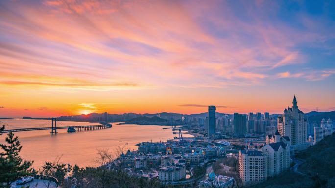 大连星海湾全景日落日转夜城市风光延时