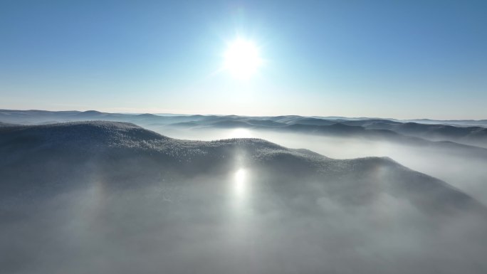 根河湿地山林寒雾日出