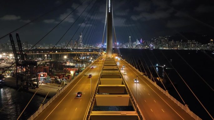 昂船洲大桥及青沙高速公路的夜景