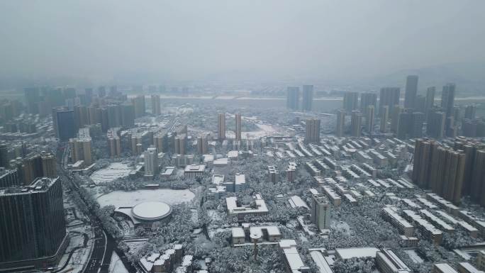 4K航拍长沙雨花区长沙城区雪景4