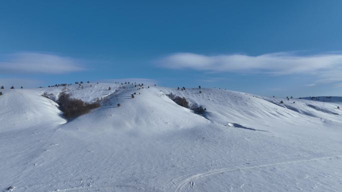 航拍呼伦贝尔茫茫雪原和雪路