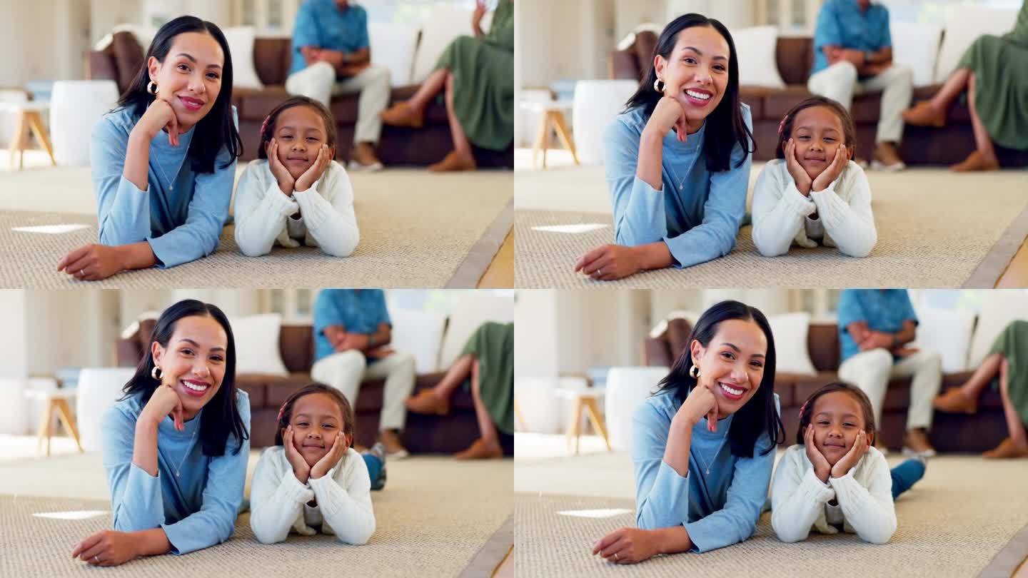 家庭，孩子和一个母亲和她的女儿一起在家里客厅的地板上。肖像，微笑和一个年轻的女人和她快乐的女孩在他们