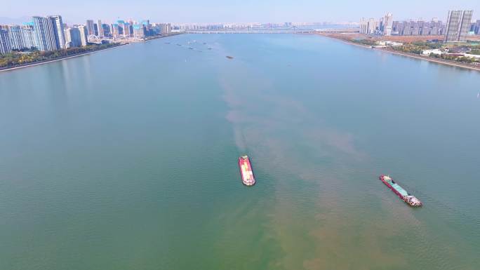 浙江杭州钱塘江游船船舶船只航拍江景唯美风