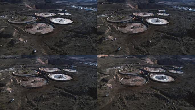 无人机拍摄的三个孩子矿山废弃锰矿露天矿附近亨德森美国