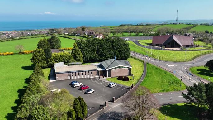 拉恩县克雷格山卫理公会教堂鸟瞰图。北爱尔兰安特里姆