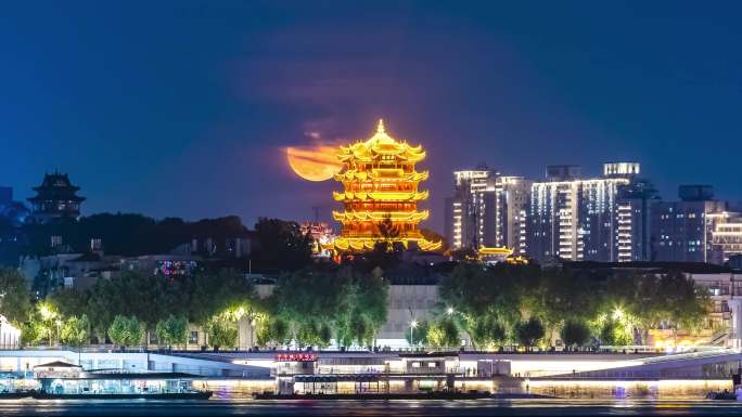 武汉地标黄鹤楼月亮升起赏月团聚花好月圆夜