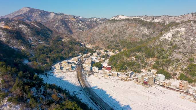 乡村雪景航拍  实拍视频 山脉  田园