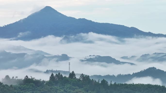 航拍海南五指山云雾山林风光