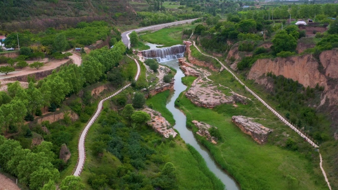 航拍固原老龙潭茹河瀑布自然风光怪石嶙峋