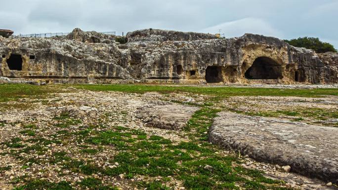 那不勒斯考古公园在阳光明媚的夏季天气延时拍摄，旅游亮点在西西里岛，意大利