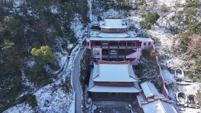 台州温岭大溪羊岗山镇东宫雪景航拍