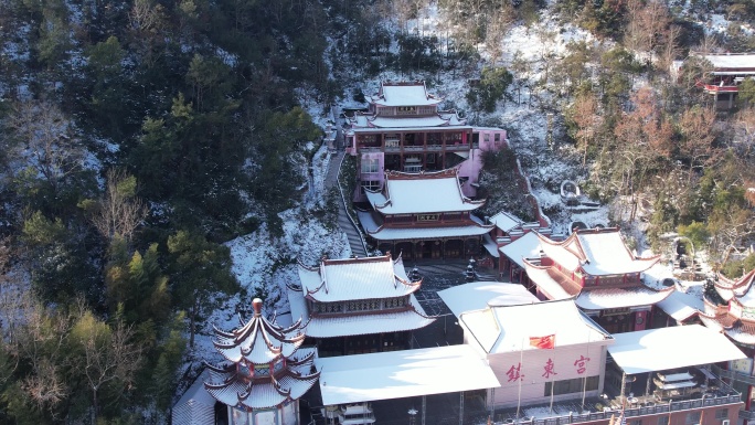 台州温岭大溪羊岗山镇东宫雪景航拍