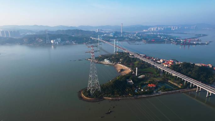 汕头海湾大桥城市日出朝霞冬季风光航拍