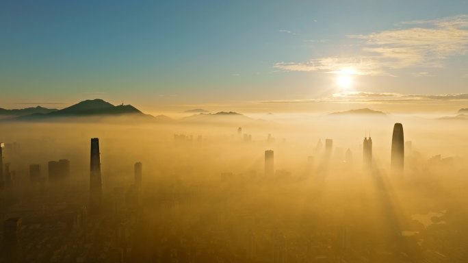 深圳唯美日出平流雾城市景