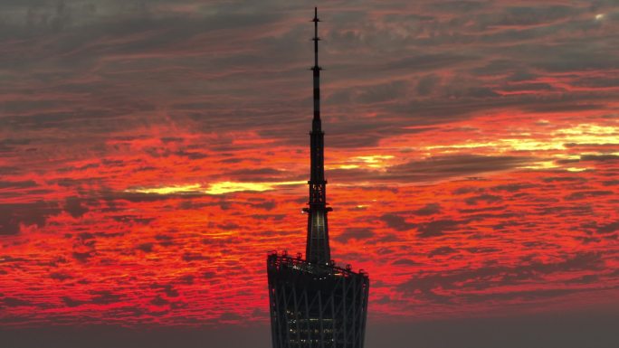 广东广州市满天晚霞背景下的广州塔航拍镜头