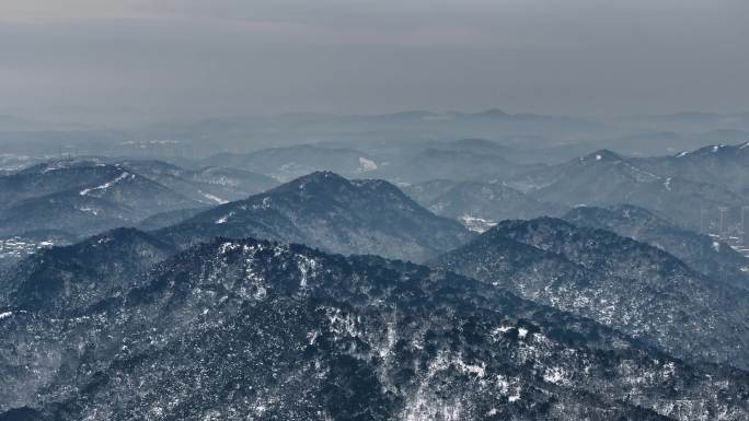 冬季大山森林雪景航拍