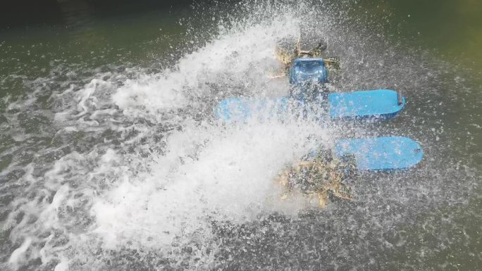 公园 水池 水花 水车 旋转 电机 波纹