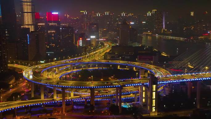 上海市黄浦区黄浦江南浦大桥桥梁夜晚夜景车