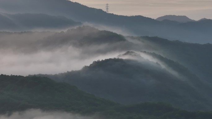 山间云雾