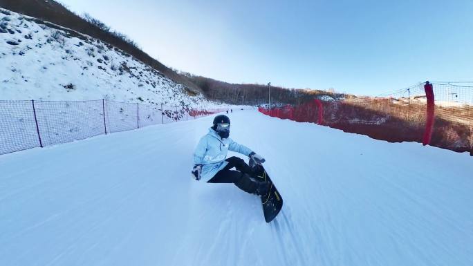 滑雪中摔跤 八字刻划