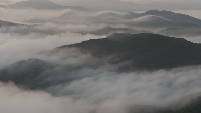 山间云雾