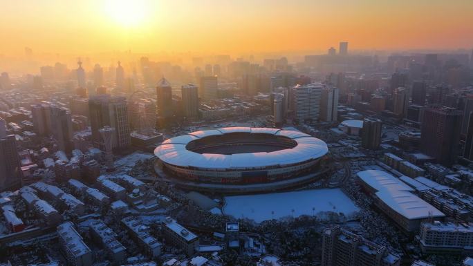 长沙贺龙体育馆日出雪景航拍