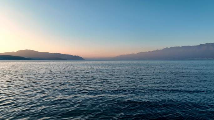 大理洱海苍山日出风光