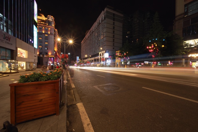 观音桥九街乐奇世界人流车流夜景延时